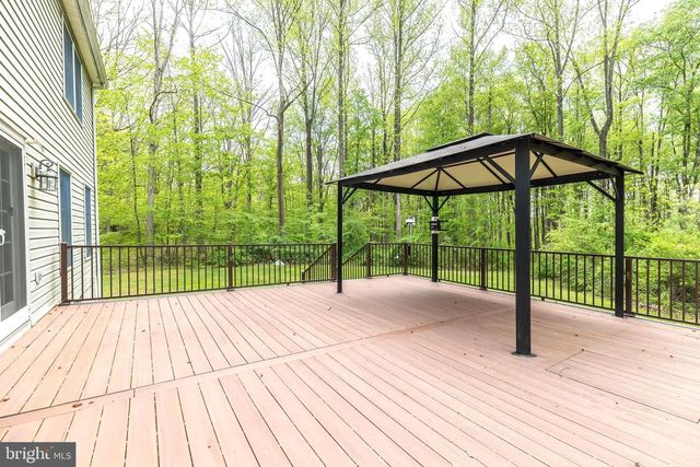 540 BLACK WALNUT DR, Quakertown, PA 18951
