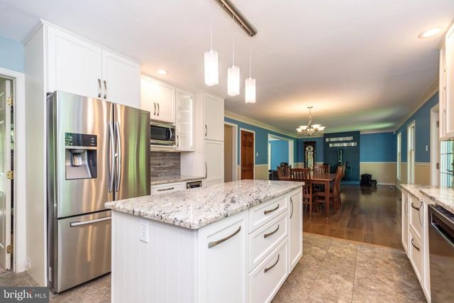 540 BLACK WALNUT DR, Quakertown, PA 18951