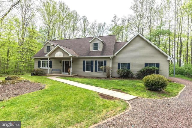 540 BLACK WALNUT DR, Quakertown, PA 18951