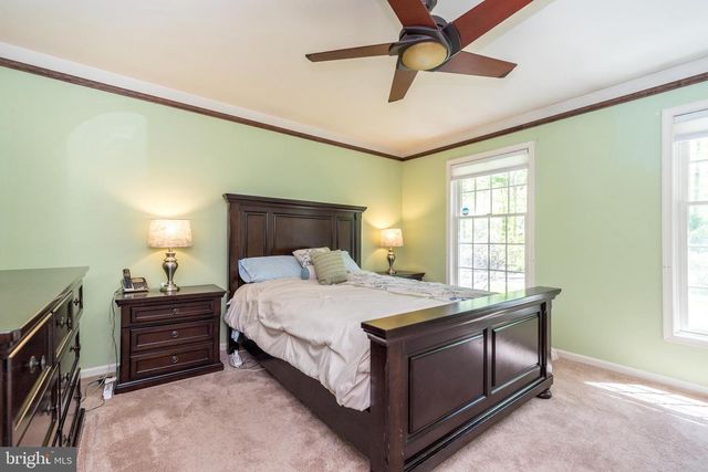 540 BLACK WALNUT DR, Quakertown, PA 18951
