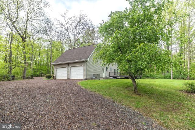 540 BLACK WALNUT DR, Quakertown, PA 18951