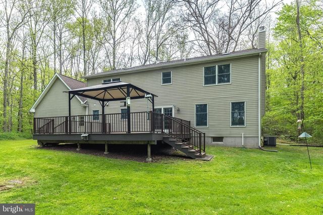 540 BLACK WALNUT DR, Quakertown, PA 18951