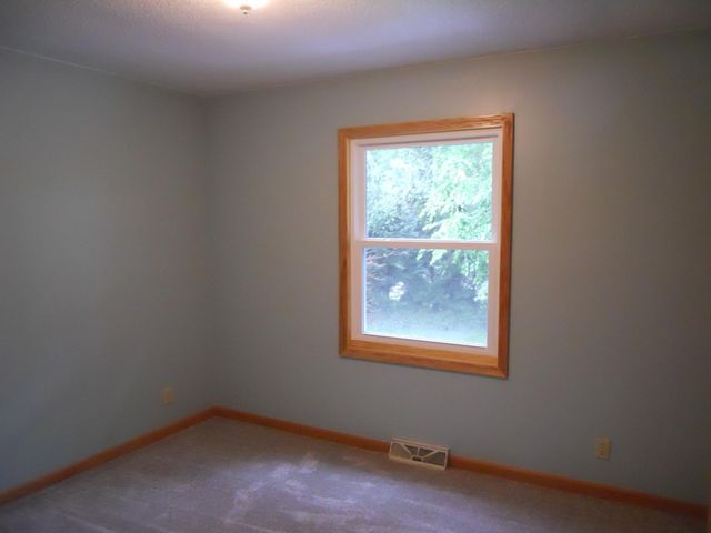 3665 Oakgreen Avenue N, Stillwater, MN 55082