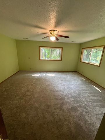 3665 Oakgreen Avenue N, Stillwater, MN 55082