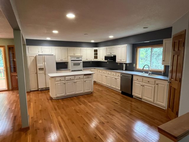 3665 Oakgreen Avenue N, Stillwater, MN 55082