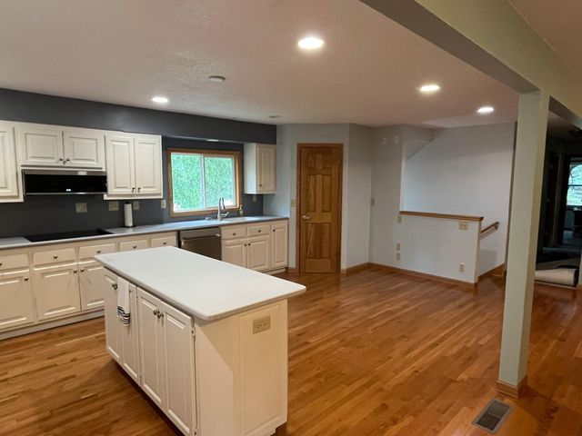 3665 Oakgreen Avenue N, Stillwater, MN 55082