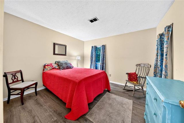 810 Tuxworth Circle, Decatur, GA 30033