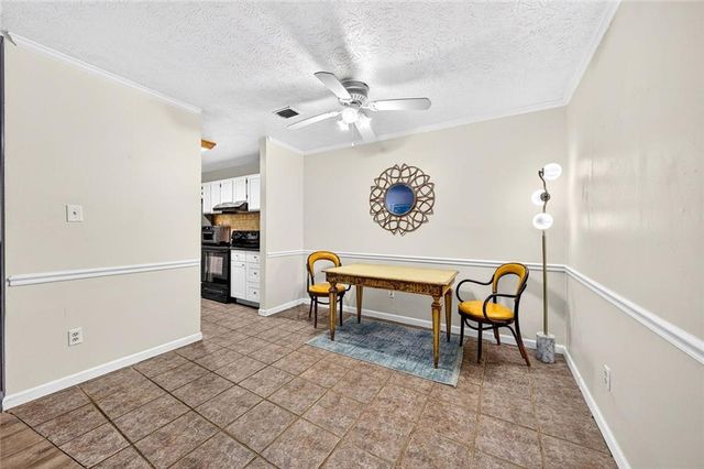 810 Tuxworth Circle, Decatur, GA 30033