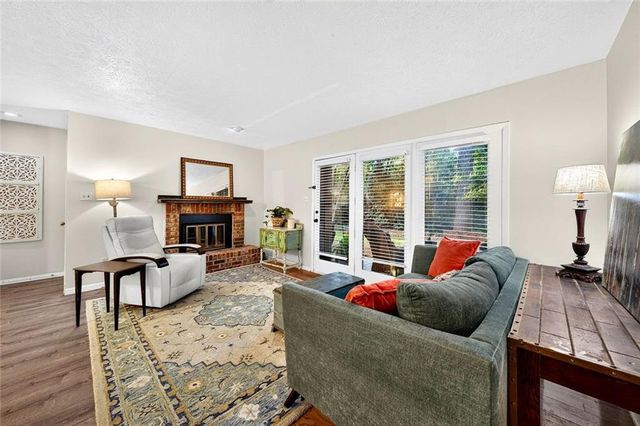 810 Tuxworth Circle, Decatur, GA 30033