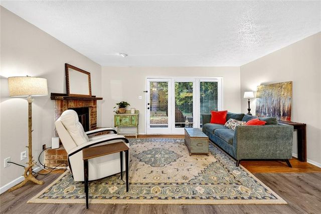 810 Tuxworth Circle, Decatur, GA 30033