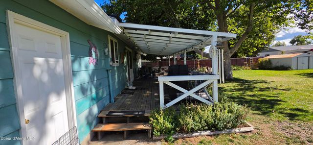 1568 E 16th AVE, Post Falls, ID 83854