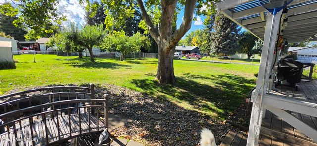 1568 E 16th AVE, Post Falls, ID 83854