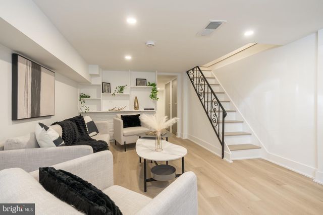 1924 S LAMBERT ST, Philadelphia, PA 19145