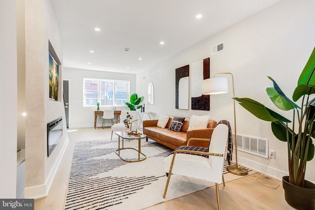 1924 S LAMBERT ST, Philadelphia, PA 19145