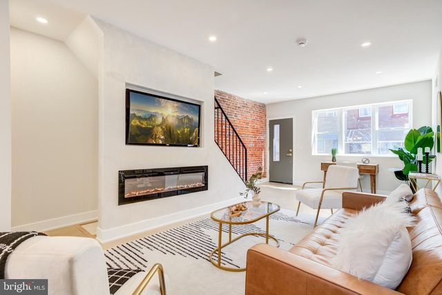 1924 S LAMBERT ST, Philadelphia, PA 19145