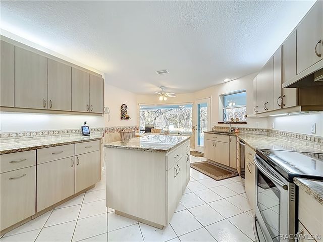 3629 W Coachwood Street, Beverly Hills, FL 34465