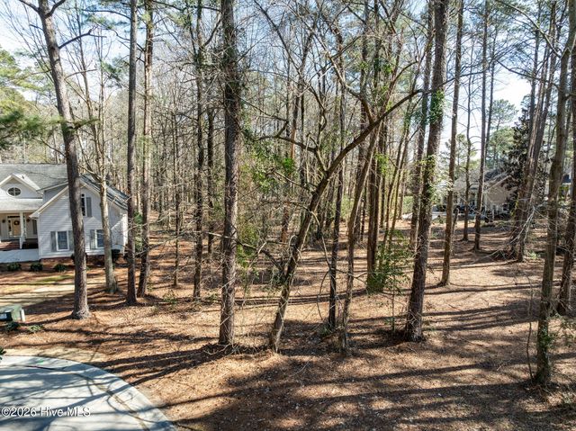172 Southern Magnolia Lane, Wallace, NC 28466