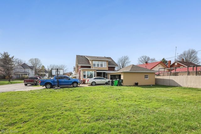 2144 Ridgewood Avenue, Alliance, OH 44601