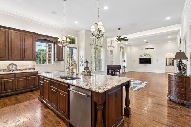 4713 Clydesdale Drive, Flower Mound, TX 75028