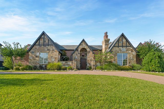 4713 Clydesdale Drive, Flower Mound, TX 75028