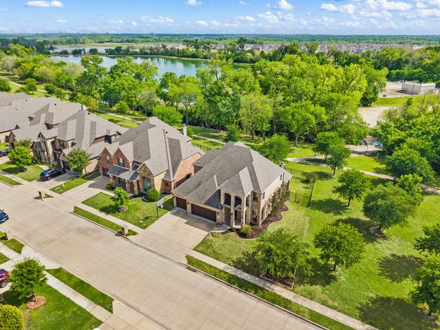 9300 Wood Duck Drive, Fort Worth, TX 76118