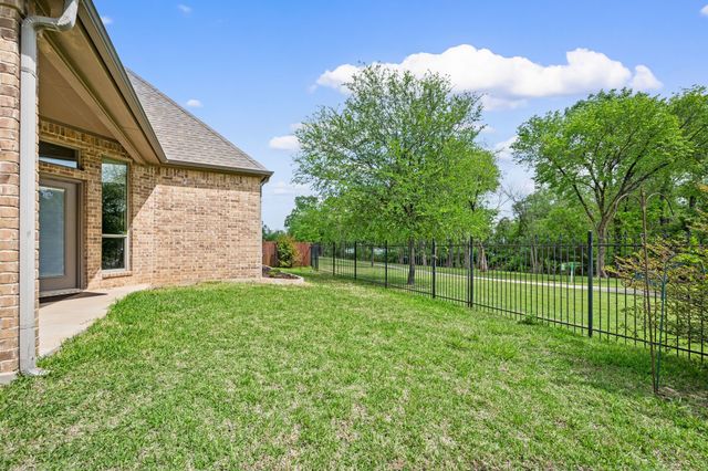 9300 Wood Duck Drive, Fort Worth, TX 76118