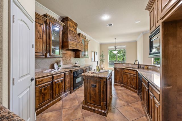 9300 Wood Duck Drive, Fort Worth, TX 76118