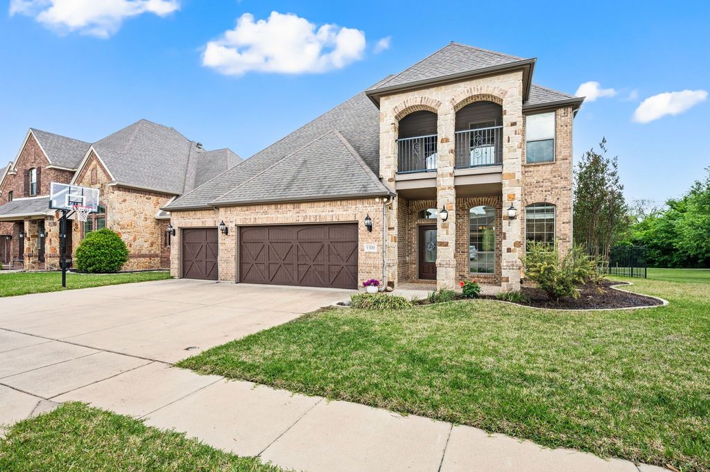 9300 Wood Duck Drive, Fort Worth, TX 76118