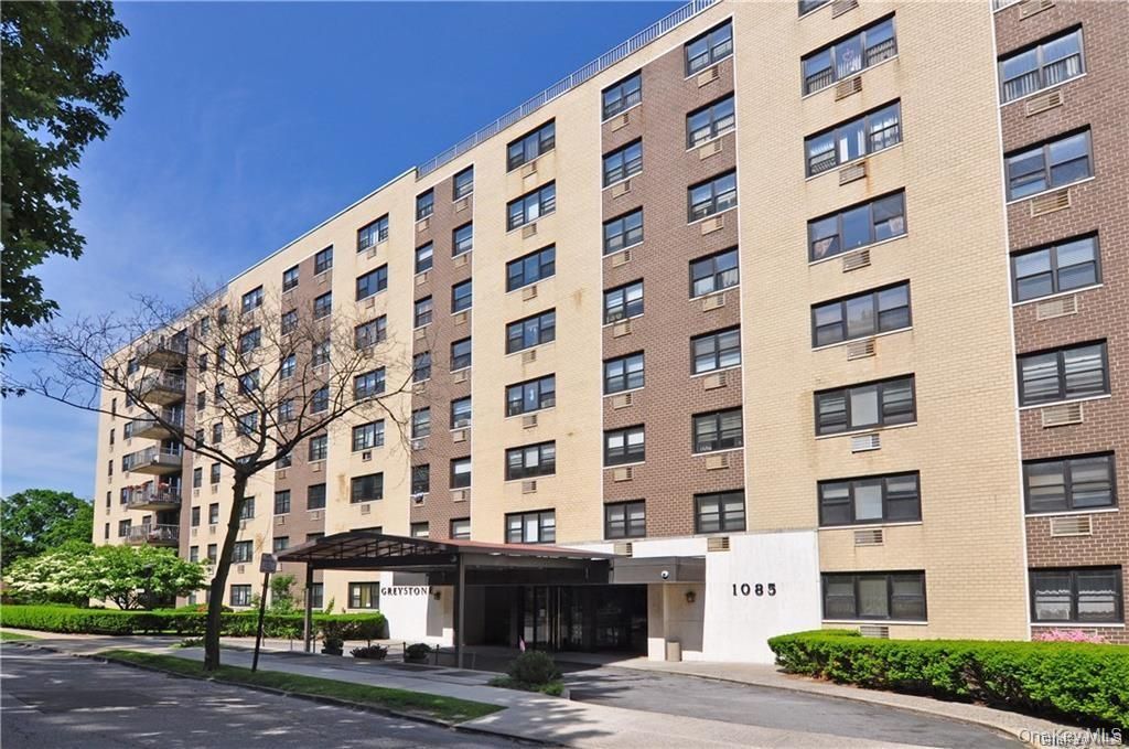 1085 Warburton Avenue 820, Yonkers, NY 10701 — photo 3