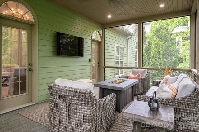 75 Ledgestone Drive, Fairview, NC 28730