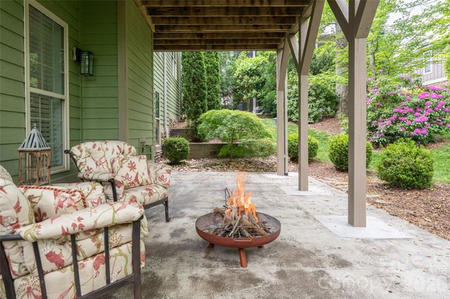 75 Ledgestone Drive, Fairview, NC 28730