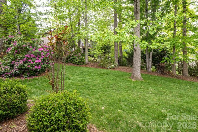 75 Ledgestone Drive, Fairview, NC 28730