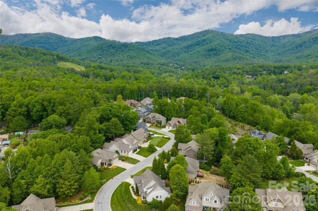 75 Ledgestone Drive, Fairview, NC 28730