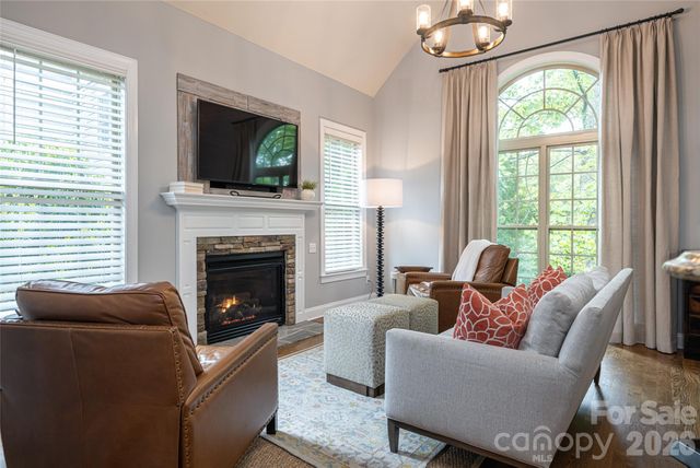 75 Ledgestone Drive, Fairview, NC 28730
