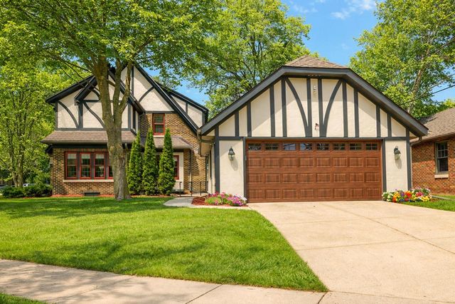 5000 LARKIN STREET, Whitefish Bay, WI 53217