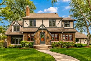 5000 LARKIN STREET, Whitefish Bay, WI 53217