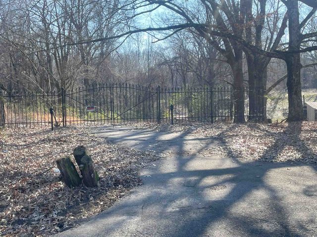 175 E WINDSOR RD, Memphis, TN 38109