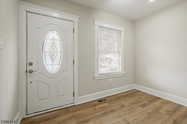 343 17th Ave, Paterson City, NJ 07504