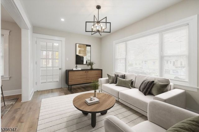 343 17th Ave, Paterson City, NJ 07504