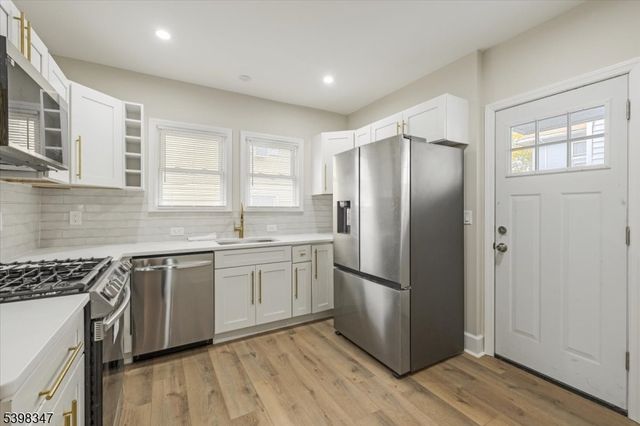 343 17th Ave, Paterson City, NJ 07504