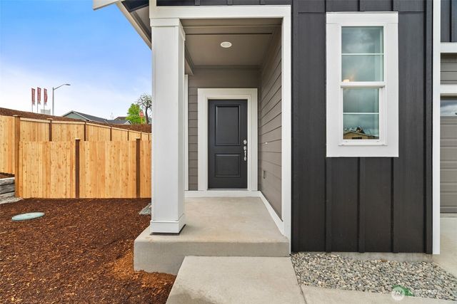 19522 15th Avenue E, Spanaway, WA 98387