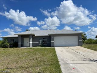 2023 NW 6th ST, Cape Coral, FL 33993