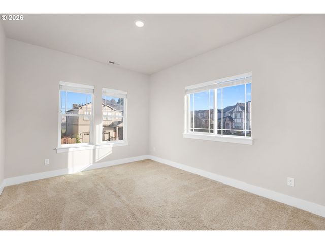 15404 Nw ORCHID St, Portland, OR 97210