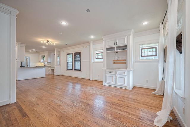 901 W 21st Street, Houston, TX 77008