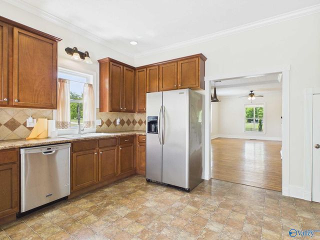 501 Prospect Drive SE, Decatur, AL 35601