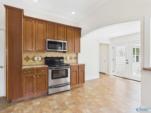 501 Prospect Drive SE, Decatur, AL 35601