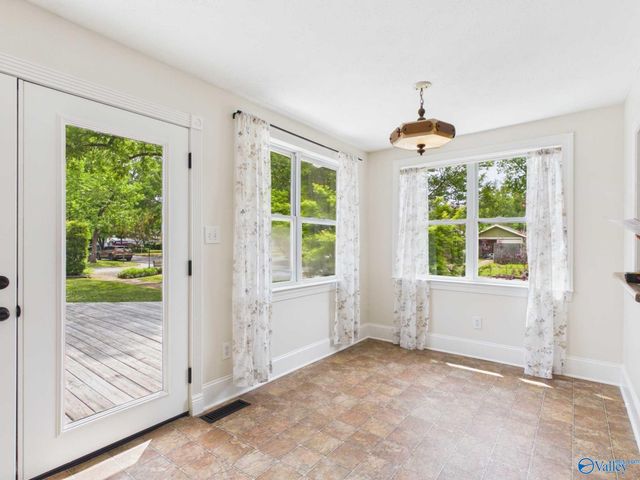 501 Prospect Drive SE, Decatur, AL 35601