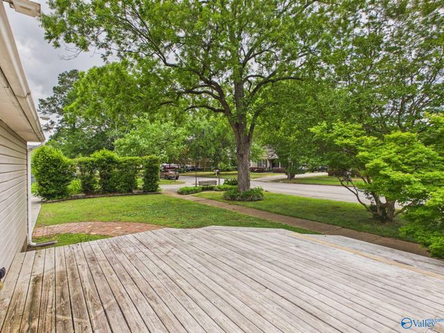 501 Prospect Drive SE, Decatur, AL 35601