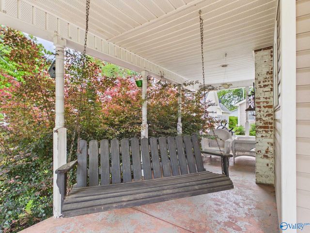 501 Prospect Drive SE, Decatur, AL 35601