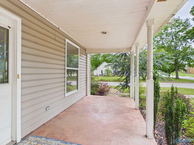 501 Prospect Drive SE, Decatur, AL 35601